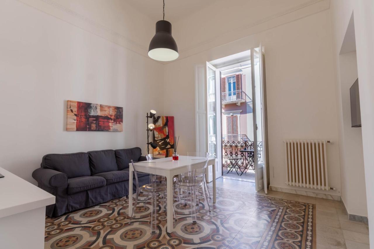 Daniel'S Apartment บารี ภายนอก รูปภาพ